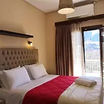 Spartacus House Ξενοδοχείο