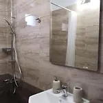 Spartacus House 3*