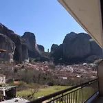 Spartacus House 3*