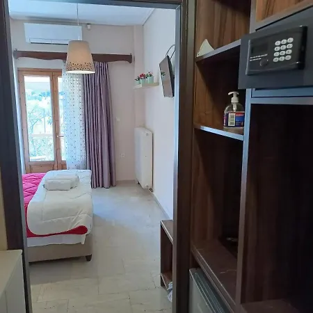Spartacus House Hotel