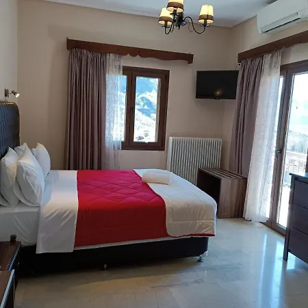 Spartacus House 3*