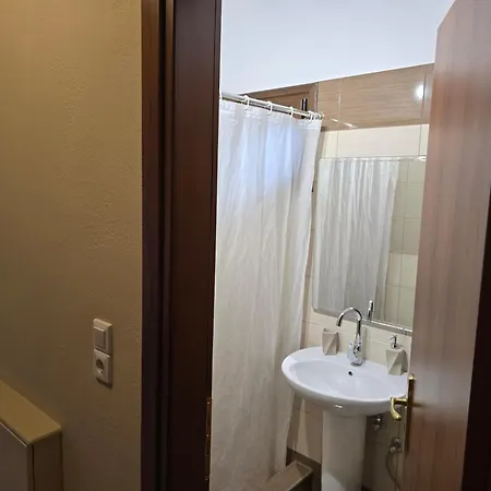 Spartacus House Hotell