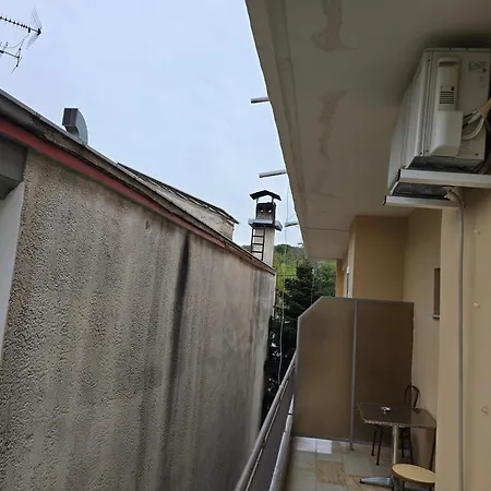 Spartacus House Hotel