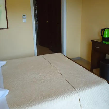 Spartacus House Ξενοδοχείο 3*