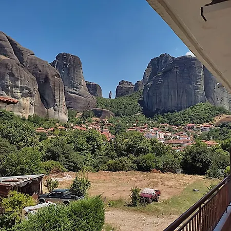 Spartacus House Hotel 3*