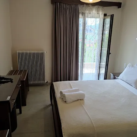 Spartacus House Hotel