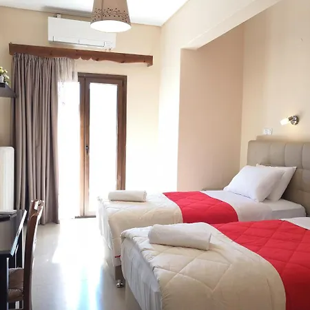 Spartacus House 3* كالامباكا
