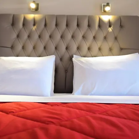 Hotel Spartacus House