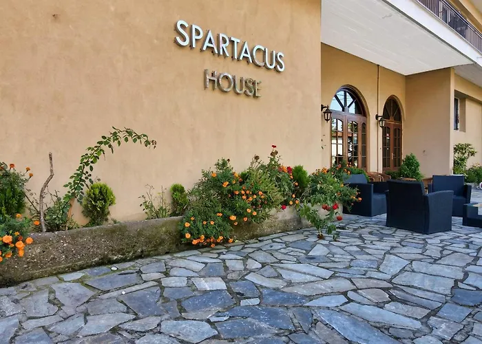 Hotel Spartacus House