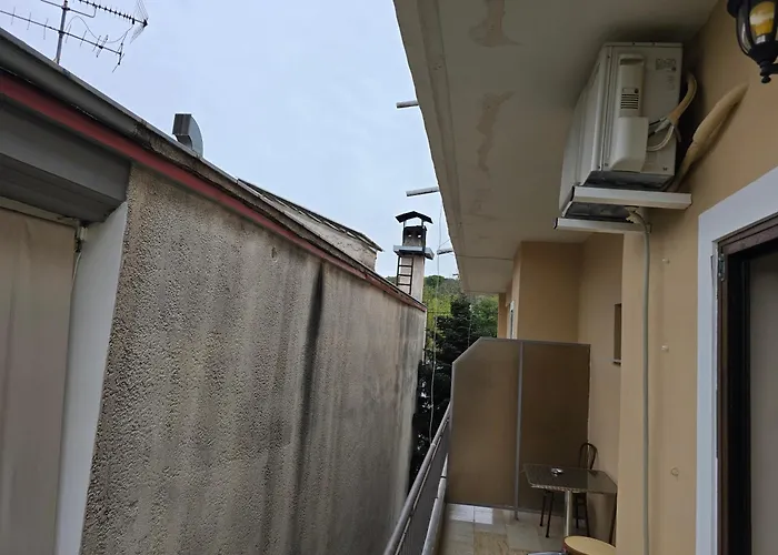 Spartacus House Hotel