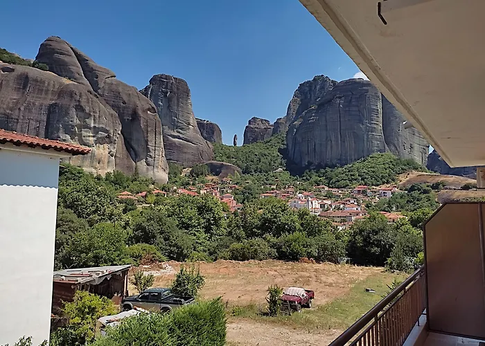 Spartacus House Hotel 3*