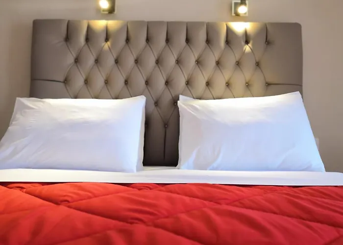 Hotel Spartacus House