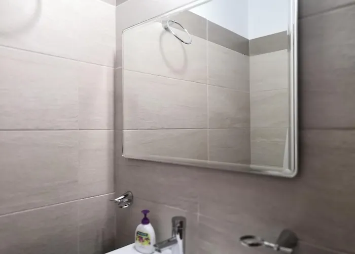 Spartacus House Hotel 3*